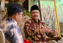 Mensos Gus Ipul : Dorong Kemandirian Penerima Bansos Melalui Pemberdayaan dan Pendidikan