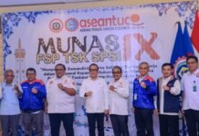 Wamenaker Buka Munas Federasi Serikat Pekerja Tekstil, Sandang, dan Kulit di Yogyakarta