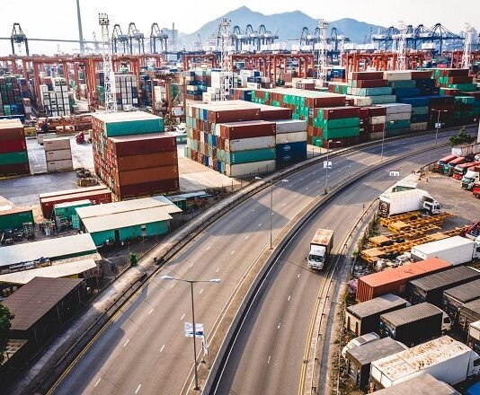 Terus Perbaiki Pelayanan Impor Ekspor Barang Kiriman, Kemenkeu Terbitkan PMK 4/2025