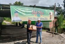 Wagub Sumsel Memberikan Bantuan Mesin Air Ke Mushola Al-Karim