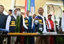 Menteri Bahlil Perintahkan Bangun 6 Pompa Bensin untuk Nelayan di Maluku