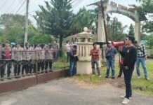 POSE RI, SMS, Dan Media Partner Gelar Unjuk Rasa, Desak Polres OI Berantas BBM Ilegal