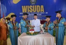 Wisuda Santri TKQ, TPQ Kelima BKPAKSI Potong Tumpeng Rayakan Ulang Tahun Kota Palembang
