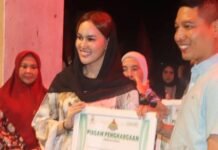 Gelaran Festival Pesona UMKM Dan Kuliner Halal Nusantara 2025, Stand Kecamatan Kalidoni Raih Juara Harapan 2