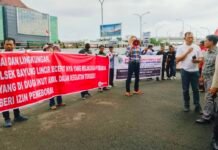 POSE RI Gelar Aksi Besar Di Mapolda Sumsel, Tuntut Penindakan Mafia Minyak Ilegal Di Bayung Lencir