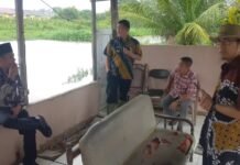 Aksi Nyata Pane Camat Sako di Lokasi Banjir, Pastikan Solusi Infrastruktur Permanen bagi Warga RT 107