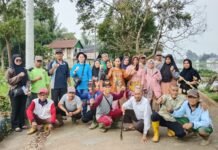 Aksi Nyata di RT 008, Lurah Karyajaya Ajak Warga Palembang Jaga Tradisi Gotong Royong