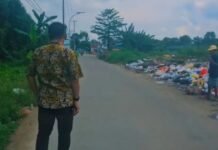 Langkah Inovatif Camat Alexander: Kontainer Sampah dan Regulasi Ketat bagi Developer