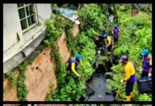Langkah Preventif Banjir, Camat Ilir Barat Satu Imbau Warga Jaga Kebersihan Selokan