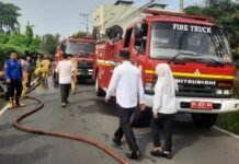 Kebakaran Rumah di Lima Ilir Terkendali, Camat IT II Apresiasi Petugas