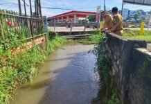 Dari Jalan Raya ke Pemukiman, Langkah Sigap Pemerintah Kecamatan dan Kelurahan AAL Atasi Genangan