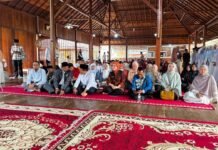 Sekcam Kalidoni Beri Semangat kepada Anak Yatim Dhuafa dalam Wisuda Akbar Se-Kota Palembang
