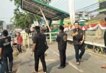 SSKS Hadirkan Senyum di Sabtu Berkah, Bagikan Nasi Kotak kepada Pengguna Jalan dan Panti Asuhan