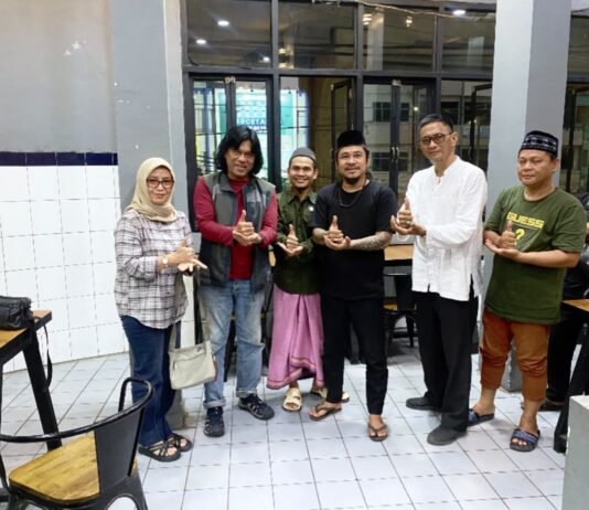 Mafia Paranormal: Bergabungnya Budayawan Vebri Al Lintani Perkuat Marwah SSKS, Silaturahmi Makin Berakar pada Budaya